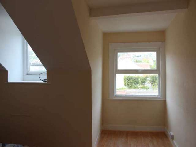  Image of 4 bedroom Flat to rent in Upper Bristol Road Weston-super-Mare BS22 at Worle Weston-super-Mare Milton, BS22 8DN
