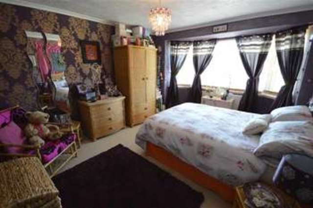  Image of 4 bedroom Property for sale in Vicarage Avenue Cheadle Hulme Cheadle SK8 at Vicarage Avenue Cheadle Cheadle, SK8 7JW