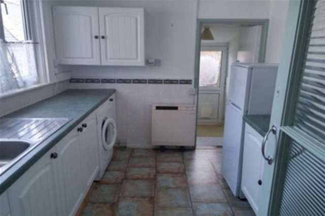  Image of 3 bedroom Terraced house to rent in Vicarage Road St. Agnes TR5 at St. Agnes, TR5 0TG