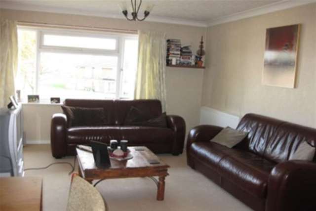  Image of 2 bedroom Maisonette to rent in Walsgrave Drive Solihull B92 at Solihull, B92 9PR