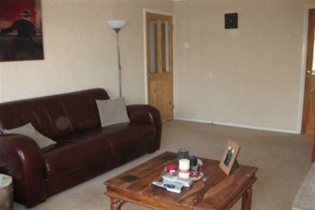  Image of 2 bedroom Maisonette to rent in Walsgrave Drive Solihull B92 at Solihull, B92 9PR