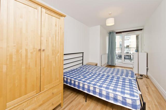  Image of 3 bedroom Flat to rent in Beckford Close Warwick Road London W14 at Warren House  Beckford Close, W14 8TR
