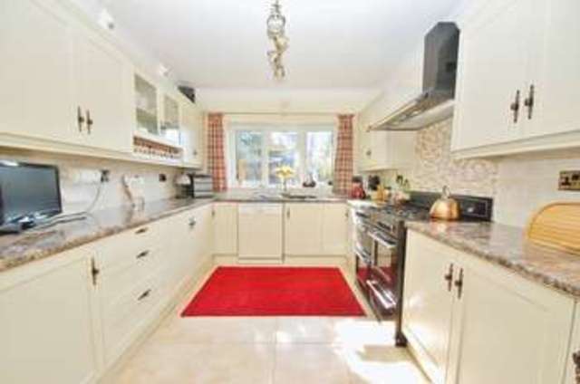  Image of 4 bedroom Detached house for sale in Warrendene Road Hughenden Valley High Wycombe HP14 at Warrendene Road Hughenden Valley High Wycombe, HP14 4LY