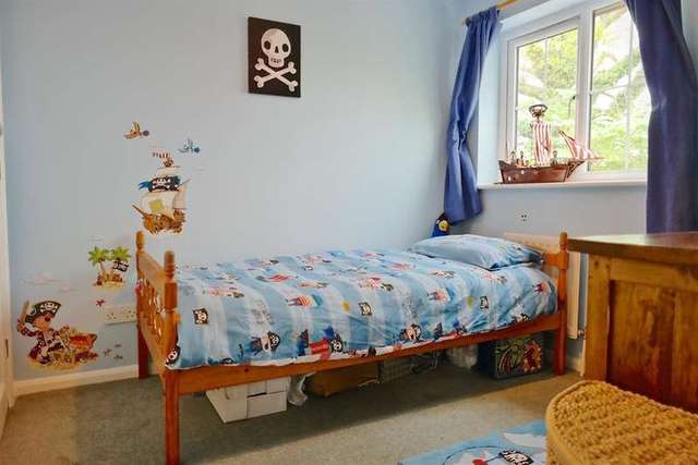  Image of 3 bedroom Semi-Detached house to rent in Webb Court Wokingham RG40 at Wokingham Berkshire Wokingham, RG40 5YR