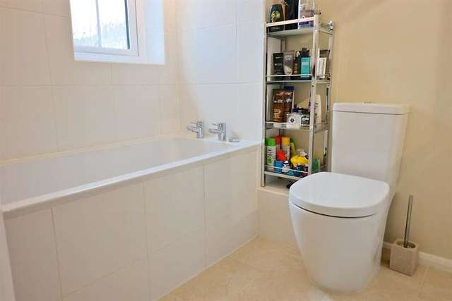  Image of 3 bedroom Semi-Detached house to rent in Webb Court Wokingham RG40 at Wokingham Berkshire Wokingham, RG40 5YR