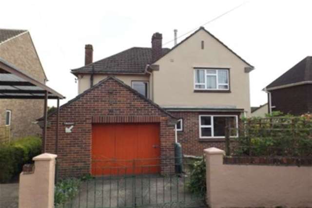  Image of 3 bedroom Detached house to rent in Portway Wells BA5 at Wells, BA5 2BB