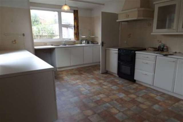  Image of 3 bedroom Detached house to rent in Portway Wells BA5 at Wells, BA5 2BB