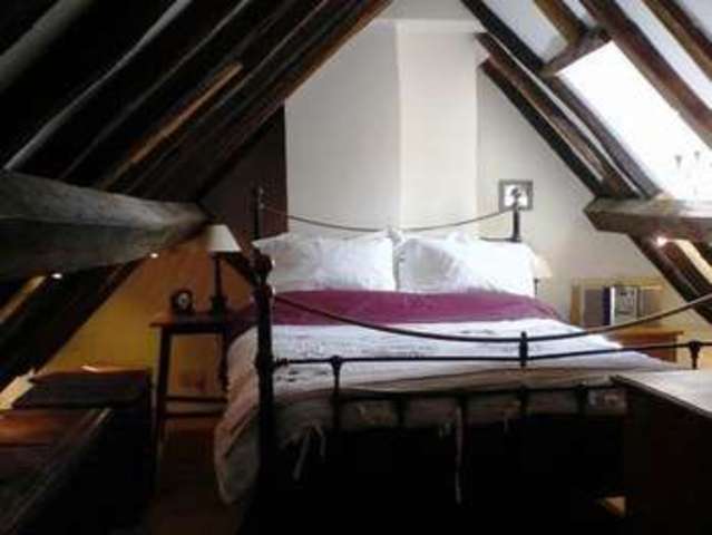  Image of 3 bedroom Terraced house to rent in Church Lane West Wycombe High Wycombe HP14 at 44 Church Lane  West Wycombe, HP14 3AH