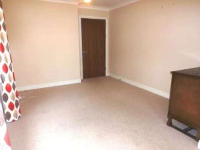  Image of 2 bedroom Retirement Property for sale in Cricketers Way Holmes Chapel Crewe CW4 at Cricketers Way Crewe Holmes Chapel, CW4 7EZ