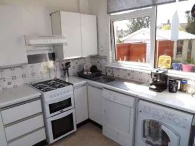 Image of 3 bedroom Semi-Detached house for sale in Cleveland Drive Westcliff-on-Sea SS0 at Westcliff-on-Sea Essex Prittlewell, SS0 0SU