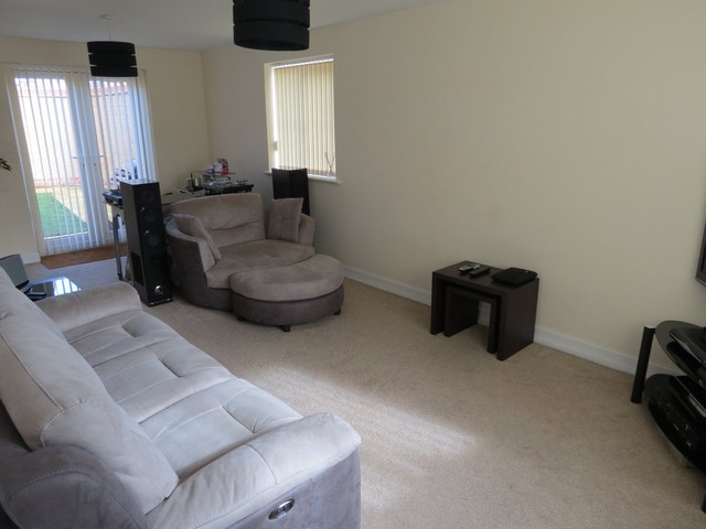  Image of 4 bedroom Detached house for sale in Westfield Road Portsmouth PO6 at Westfield Road  Portsmouth, PO6 4RN