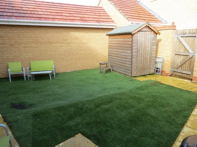  Image of 4 bedroom Detached house for sale in Westfield Road Portsmouth PO6 at Westfield Road  Portsmouth, PO6 4RN