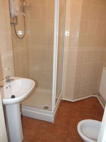  Image of 1 bedroom Flat to rent in Whitchurch Road Heath Cardiff CF14 at Whitchurch Rd Heath Cardiff, CF14 3NF