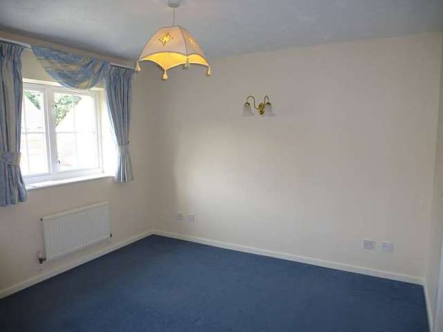  Image of 3 bedroom Terraced house to rent in Wild Arum Way Chandler