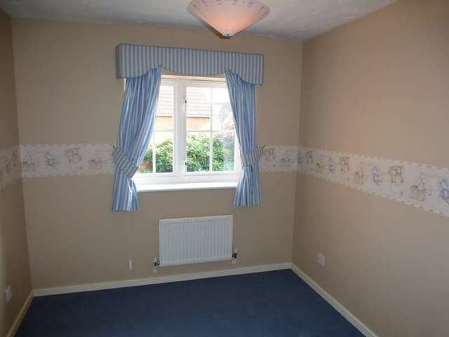  Image of 3 bedroom Terraced house to rent in Wild Arum Way Chandler