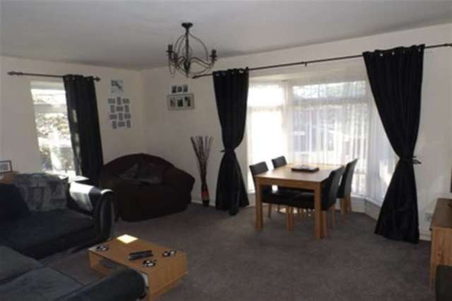  Image of 1 bedroom Flat to rent in Lawn Street Winchester SO23 at Winchester, SO23 8DT