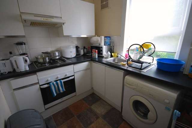  Image of 1 bedroom Flat to rent in Windsor Road London E10 at Windsor Road Leyton London, E10 5LP