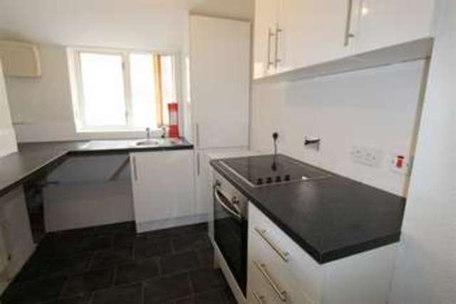  Image of 2 bedroom Property to rent in Woodlands Road Lytham St. Annes FY8 at Ansdell Lytham St Annes Lytham St Annes, FY8 1DA