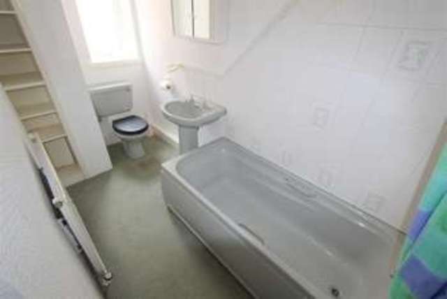  Image of 2 bedroom Property to rent in Woodlands Road Lytham St. Annes FY8 at Ansdell Lytham St Annes Lytham St Annes, FY8 1DA