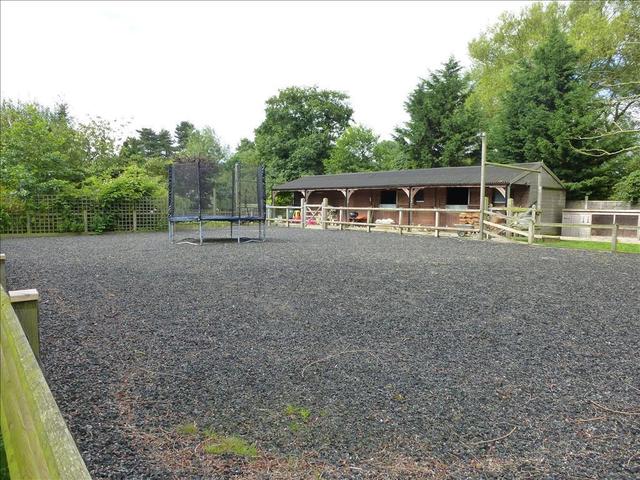  Image of 4 bedroom Detached house to rent in Yarmouth Road Kirby Cane Bungay NR35 at Yarmouth Road Kirby Cane BUNGAY, NR35 2PL