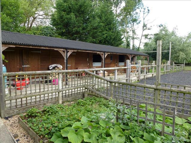  Image of 4 bedroom Detached house to rent in Yarmouth Road Kirby Cane Bungay NR35 at Yarmouth Road Kirby Cane BUNGAY, NR35 2PL