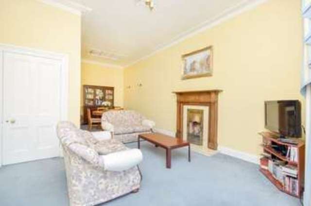  Image of 2 bedroom Flat for sale in Belgrave Place Edinburgh EH4 at Belgrave Place Belgrave Edinburgh, EH4 3AN