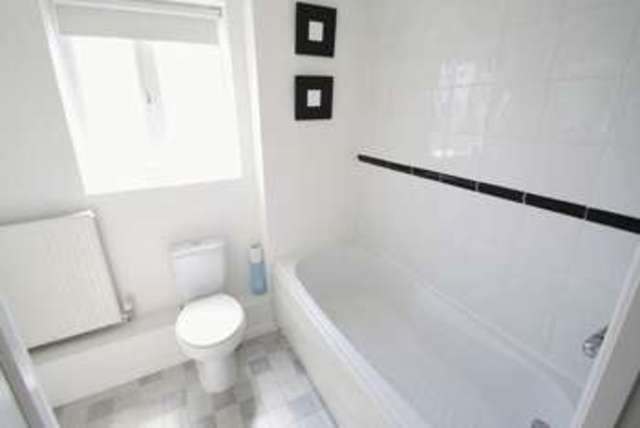  Image of 1 bedroom Flat to rent in Manifold Way Wednesbury WS10 at Manifold Way  Wednesbury, WS10 0GB