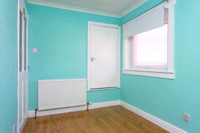  Image of 3 bedroom Terraced house for sale in Clynder Road Greenock PA15 at Clynder Road  Greenock, PA15 3HY