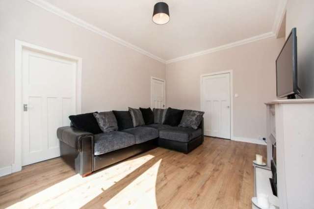  Image of 3 bedroom Flat for sale in Angus Oval Glasgow G52 at Angus Oval  Glasgow, G52 3HD