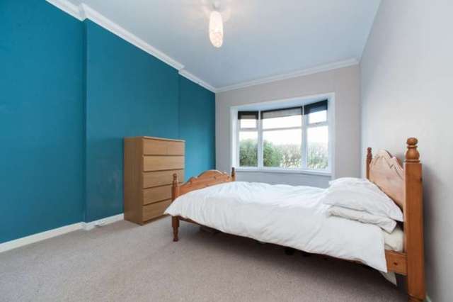  Image of 3 bedroom Flat for sale in Angus Oval Glasgow G52 at Angus Oval  Glasgow, G52 3HD