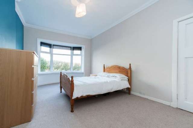 Image of 3 bedroom Flat for sale in Angus Oval Glasgow G52 at Angus Oval  Glasgow, G52 3HD