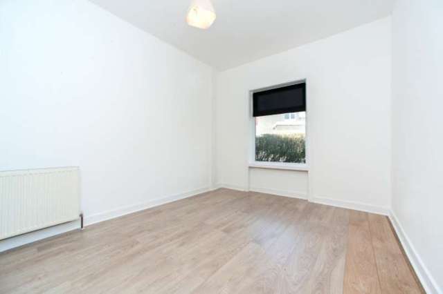  Image of 3 bedroom Flat for sale in Angus Oval Glasgow G52 at Angus Oval  Glasgow, G52 3HD