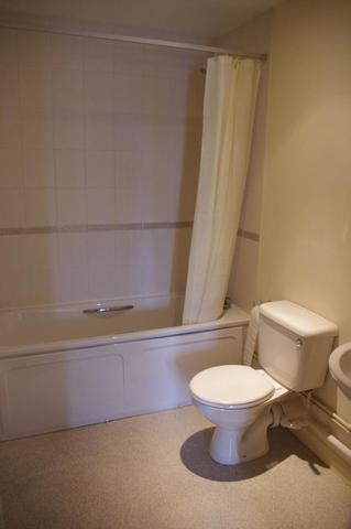  Image of 1 bedroom Flat to rent in Guildhall Square Carmarthen SA31 at 13 Guildhall Square  CARMARTHEN, SA31 1PR