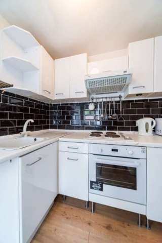  Image of 1 bedroom Flat for sale in Broughton Road Edinburgh EH7 at Broughton Road  Edinburgh, EH7 4JH