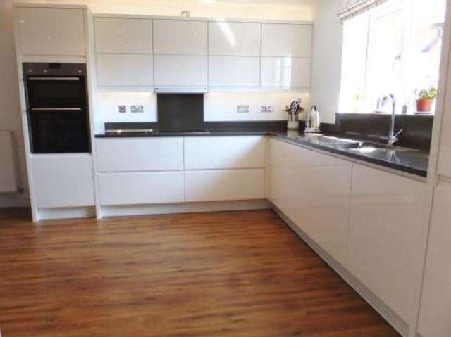  Image of 4 bedroom Detached house for sale in Gilligans Way Faringdon SN7 at Gilligans Way  Faringdon, SN7 7FX