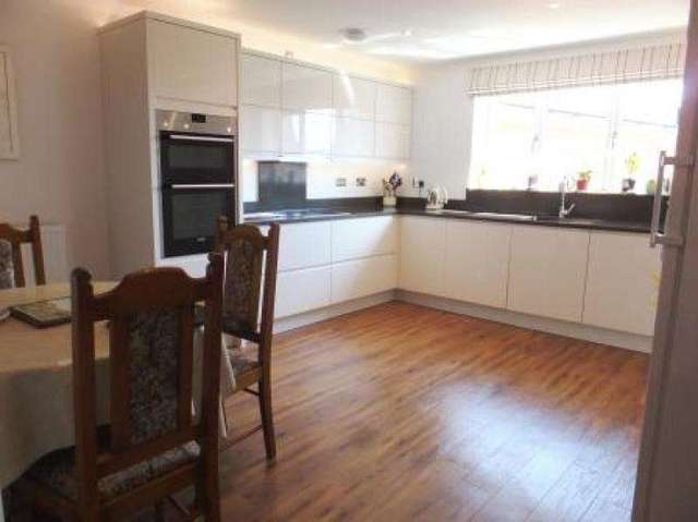  Image of 4 bedroom Detached house for sale in Gilligans Way Faringdon SN7 at Gilligans Way  Faringdon, SN7 7FX