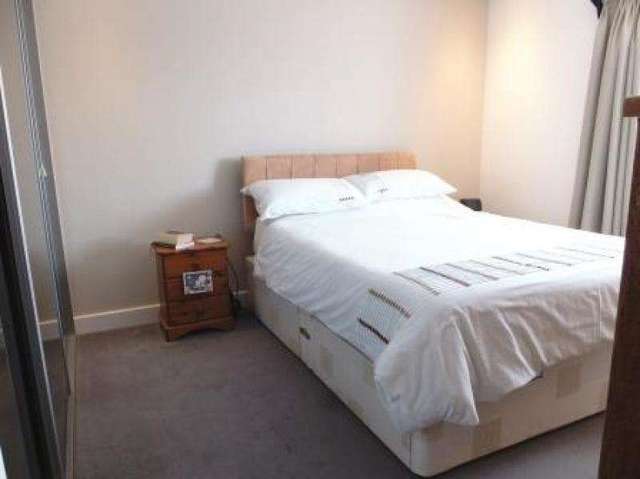  Image of 4 bedroom Detached house for sale in Gilligans Way Faringdon SN7 at Gilligans Way  Faringdon, SN7 7FX