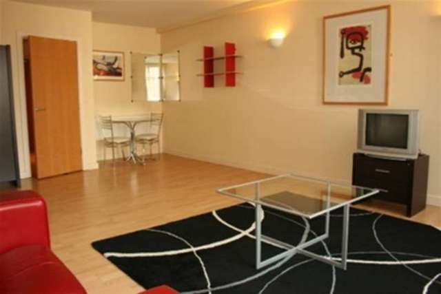  Image of 1 bedroom Flat to rent in York Place Leeds LS1 at Leeds, LS1 2EU