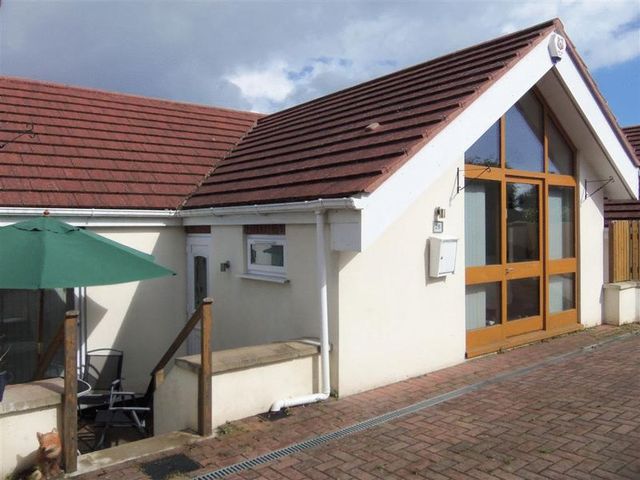  Image of 5 bedroom Detached house to rent in Windmill Gardens Preston Paignton TQ3 at Windmill Gardens  Paignton, TQ3 1BL