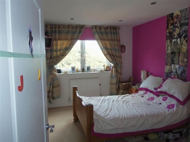 Image of 5 bedroom Detached house to rent in Windmill Gardens Preston Paignton TQ3 at Windmill Gardens  Paignton, TQ3 1BL