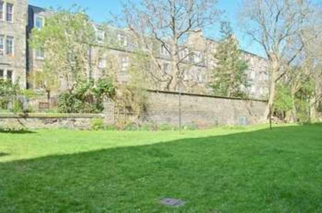  Image of 1 bedroom Flat for sale in Craighall Crescent Edinburgh EH6 at Craighall Crescent Trinity Edinburgh, EH6 4RZ