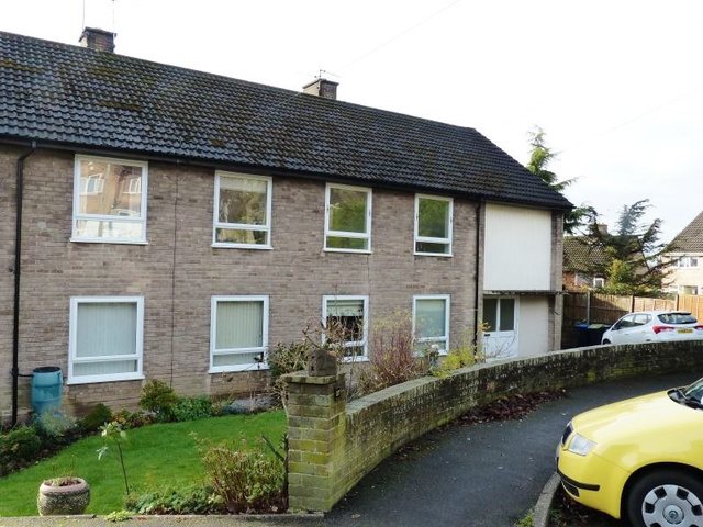  Image of 3 bedroom Apartment to rent in The Close Matlock DE4 at Matlock Derbyshire Upper Hackney, DE4 3LE