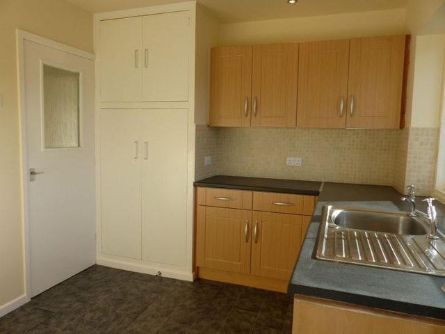  Image of 3 bedroom Apartment to rent in The Close Matlock DE4 at Matlock Derbyshire Upper Hackney, DE4 3LE
