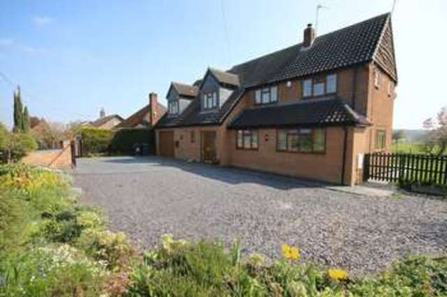  Image of 4 bedroom Detached house for sale in Newport Road Edgmond Newport TF10 at 46 Newport Road Edgmond Newport, TF10 8HF