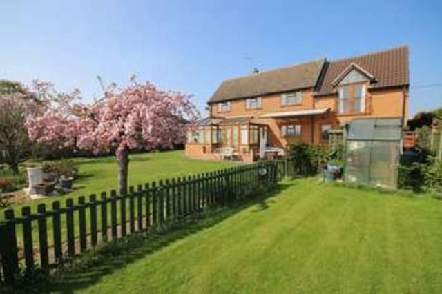  Image of 4 bedroom Detached house for sale in Newport Road Edgmond Newport TF10 at 46 Newport Road Edgmond Newport, TF10 8HF