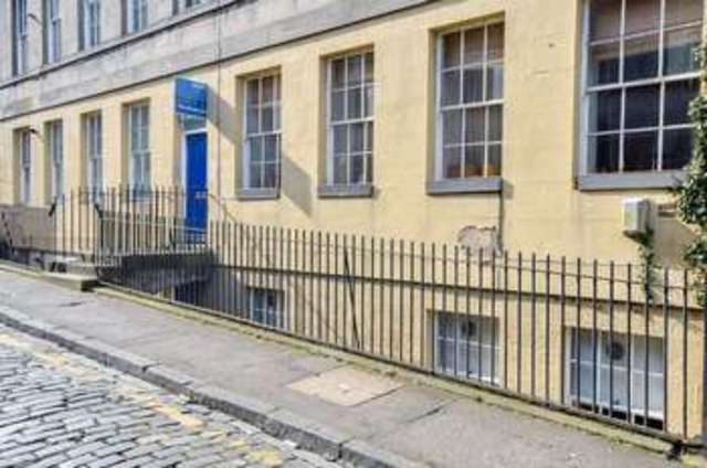  Image of 2 bedroom Flat for sale in Canon Street Edinburgh EH3 at Canon Street Canonmills Edinburgh, EH3 5HE