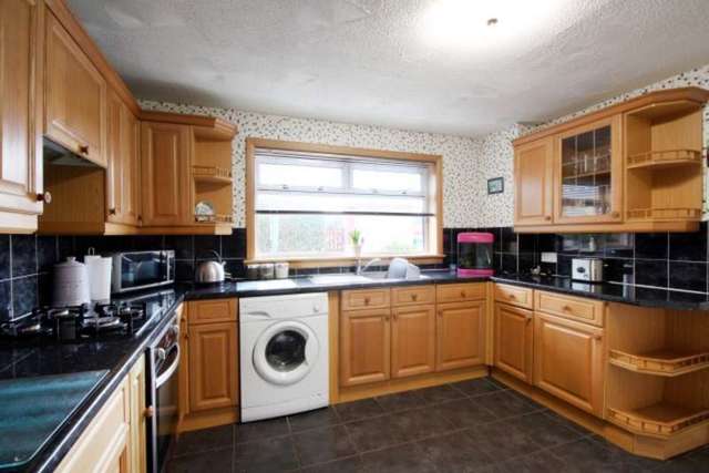  Image of 3 bedroom End of Terrace for sale in Cochrane Avenue Inverkeithing KY11 at Cochrane Avenue  Inverkeithing, KY11 1PR