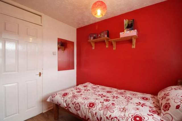  Image of 3 bedroom End of Terrace for sale in Cochrane Avenue Inverkeithing KY11 at Cochrane Avenue  Inverkeithing, KY11 1PR