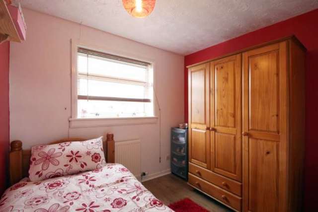  Image of 3 bedroom End of Terrace for sale in Cochrane Avenue Inverkeithing KY11 at Cochrane Avenue  Inverkeithing, KY11 1PR