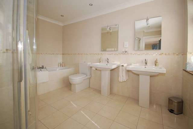  Image of 5 bedroom Detached house for sale in Pentre-Poeth Road Bassaleg Newport NP10 at 58 Pentrepoeth Road  Newport, NP10 8LL